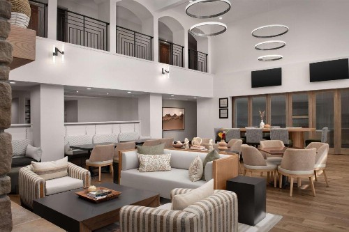 Hampton Inn & Suites Paso Robles - image 4