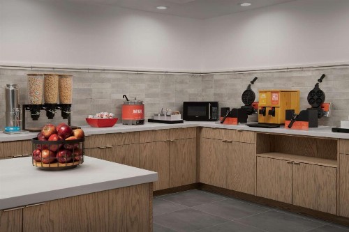 Hampton Inn & Suites Paso Robles - image 9