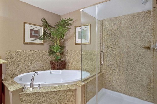 La Quinta by Wyndham Paso Robles - image 13