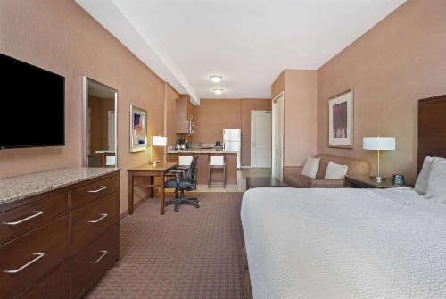 La Quinta by Wyndham Paso Robles - image 15