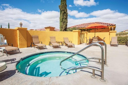 La Quinta by Wyndham Paso Robles - image 2