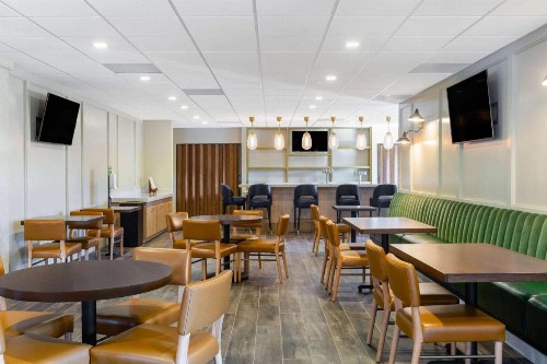 La Quinta by Wyndham Paso Robles - image 29
