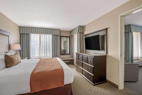 La Quinta by Wyndham Paso Robles - image 37