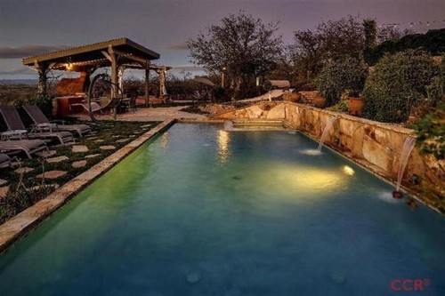 High Ridge Manor - image 2
