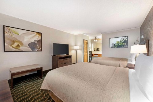 Best Western Plus Black Oak - image 14