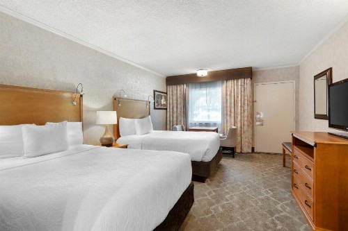 Best Western Plus Black Oak - image 20