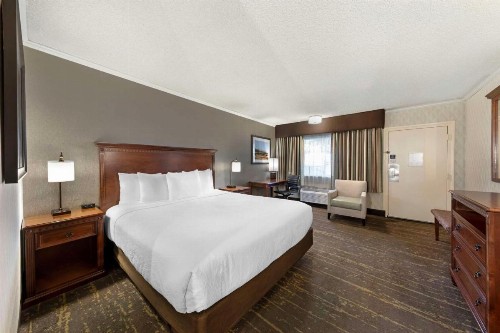 Best Western Plus Black Oak - image 23