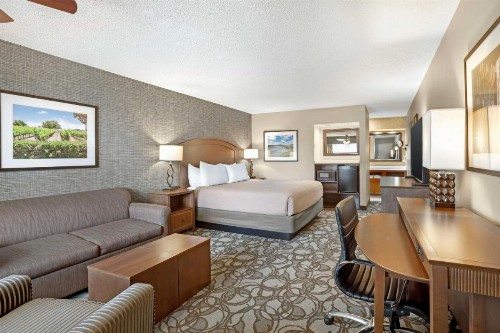 Best Western Plus Black Oak - image 33