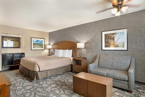 Best Western Plus Black Oak - image 35