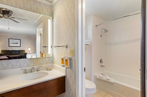 Best Western Plus Black Oak - image 43