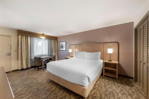 Best Western Plus Black Oak - image 46