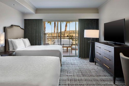 La Bellasera Hotel & Suites - image 23