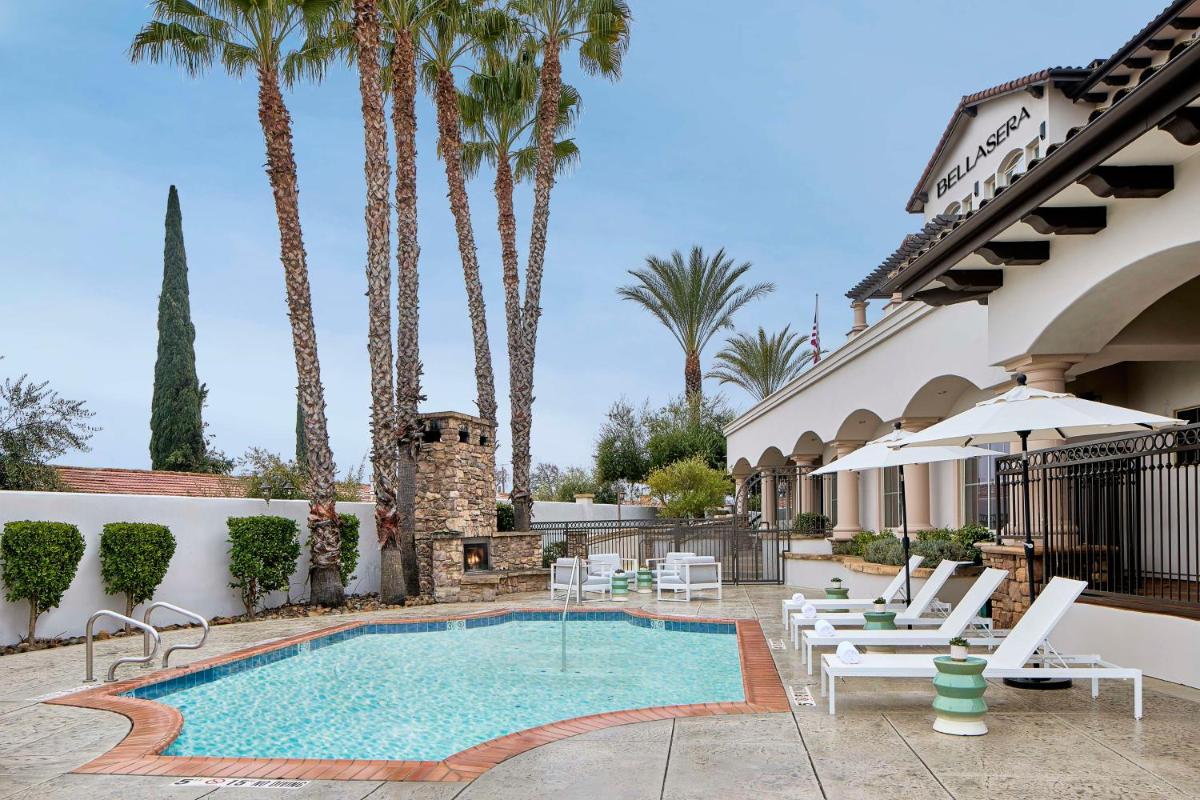 La Bellasera Hotel & Suites - image 7