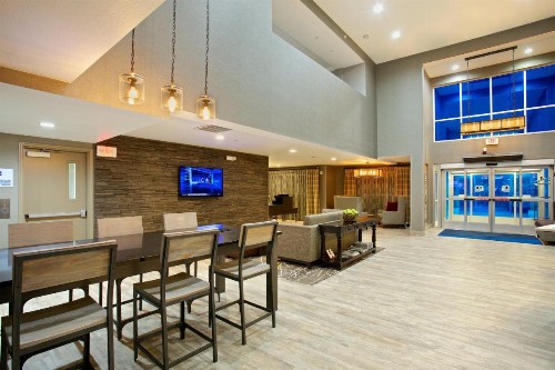 Holiday Inn Express Hotel & Suites - Paso Robles an IHG Hotel - image 17