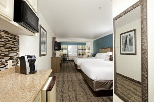 Holiday Inn Express Hotel & Suites - Paso Robles an IHG Hotel - image 18