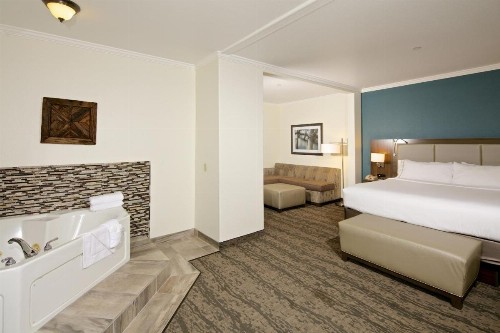 Holiday Inn Express Hotel & Suites - Paso Robles an IHG Hotel - image 20