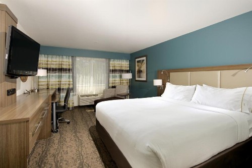 Holiday Inn Express Hotel & Suites - Paso Robles an IHG Hotel - image 22