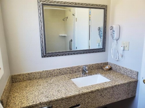 Bestway Inn - image 10