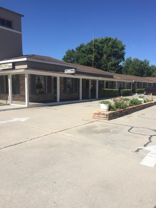 Bestway Inn - image 20