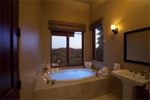 Dunning Vineyards Guest Villa - image 10