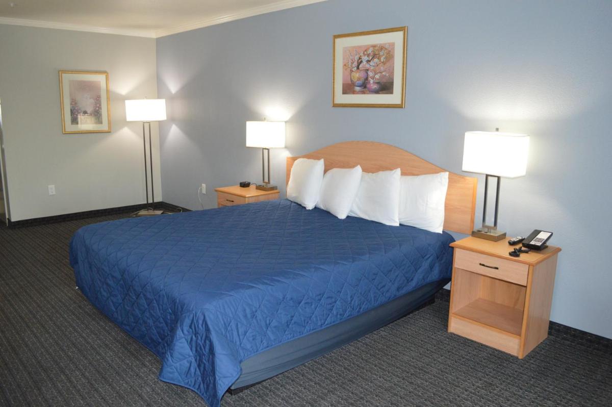 Budget Inn - image 4