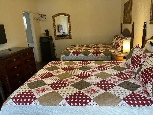 Economy Inn Paso Robles - image 3