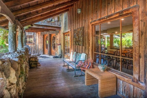 Inn Paradiso - image 12