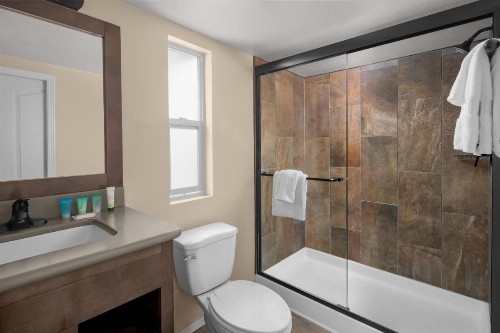 Cava Robles RV Resort - image 25
