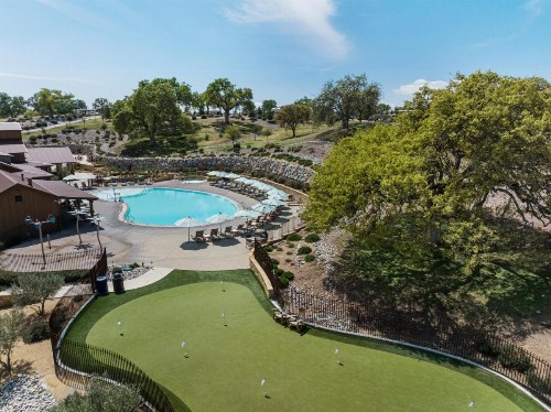 Cava Robles RV Resort - image 30