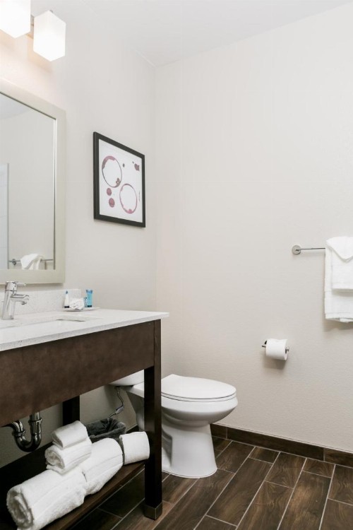 Hotel Siri Downtown - Paso Robles - image 29