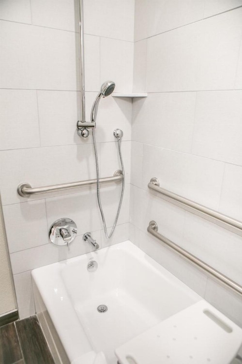 Hotel Siri Downtown - Paso Robles - image 48