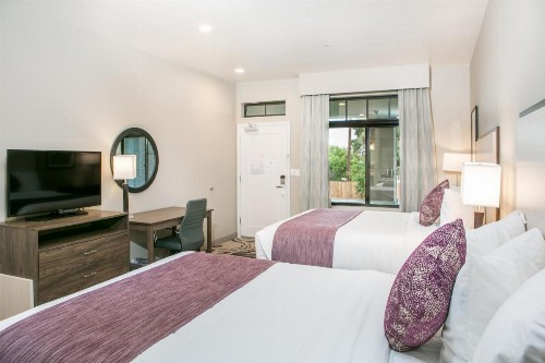 Hotel Siri Downtown - Paso Robles - image 5