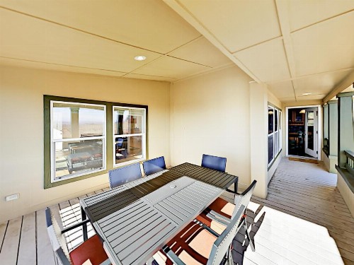 Wine Enthusiast Escape Home Home - image 12
