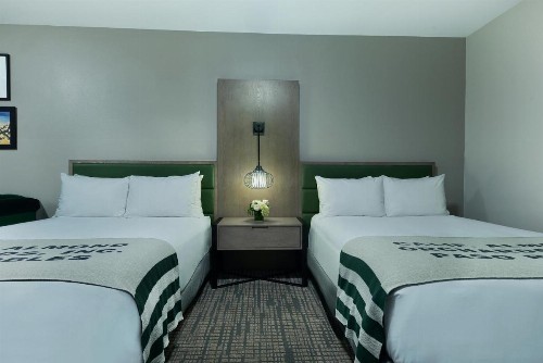 Oxford Suites Paso Robles - image 32