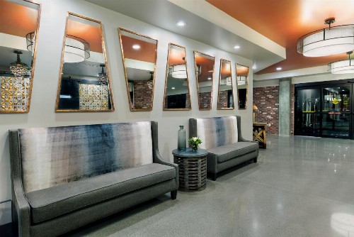 Oxford Suites Paso Robles - image 9