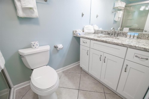Oceanfront Litchfield Inn - image 10