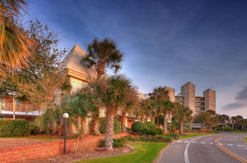 Oceanfront Litchfield Inn - image 12