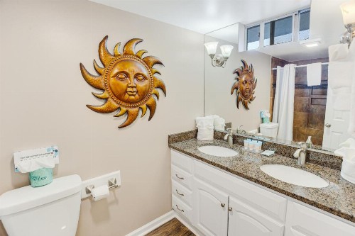 Oceanfront Litchfield Inn - image 38
