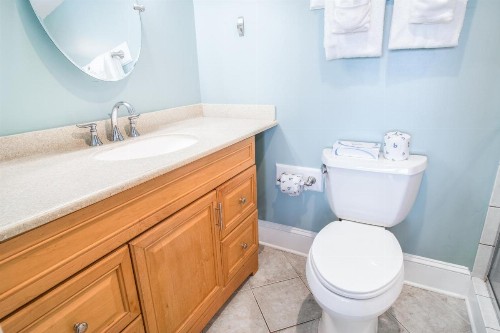 Oceanfront Litchfield Inn - image 43