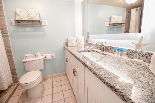 Oceanfront Litchfield Inn - image 49