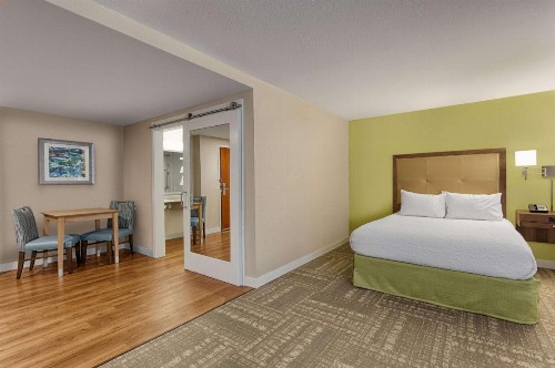 Hampton Inn Pawleys Island - image 13