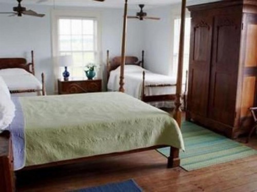 Pelican Inn - image 8