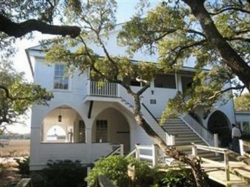 Pelican Inn - image 9