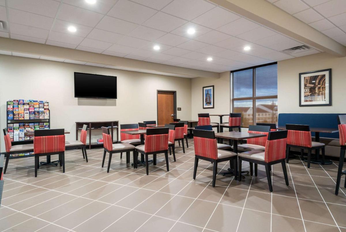 Comfort Inn & Suites Harrisburg - Hershey West - image 7