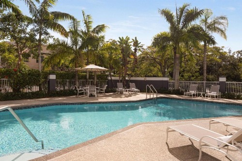 Hampton Inn Pembroke Pines - image 12