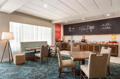 Hampton Inn Pembroke Pines - image 24