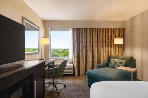 Hampton Inn Pembroke Pines - image 29