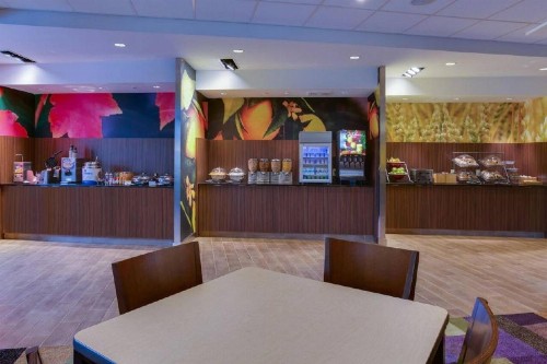 Fairfield Inn & Suites by Marriott Fort Lauderdale Pembroke Pines - image 11
