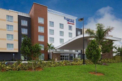 Fairfield Inn & Suites by Marriott Fort Lauderdale Pembroke Pines - image 2