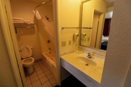 Travelodge by Wyndham Pendleton OR - image 21